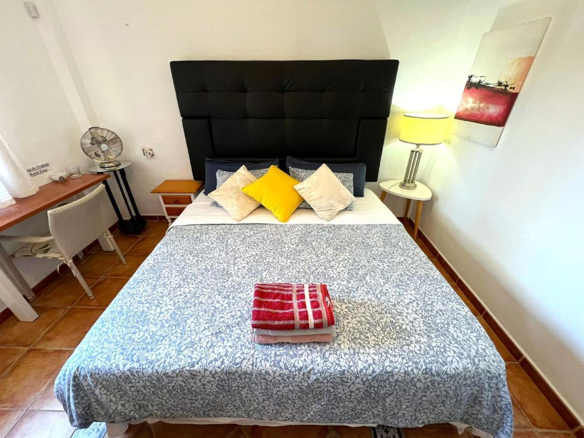 Alcamar Habitacion Privada Con Las Areas De Sala, Cocina Y Bano Que Se Comparten Cerca Al Mar! Alcalá la Real エクステリア 写真