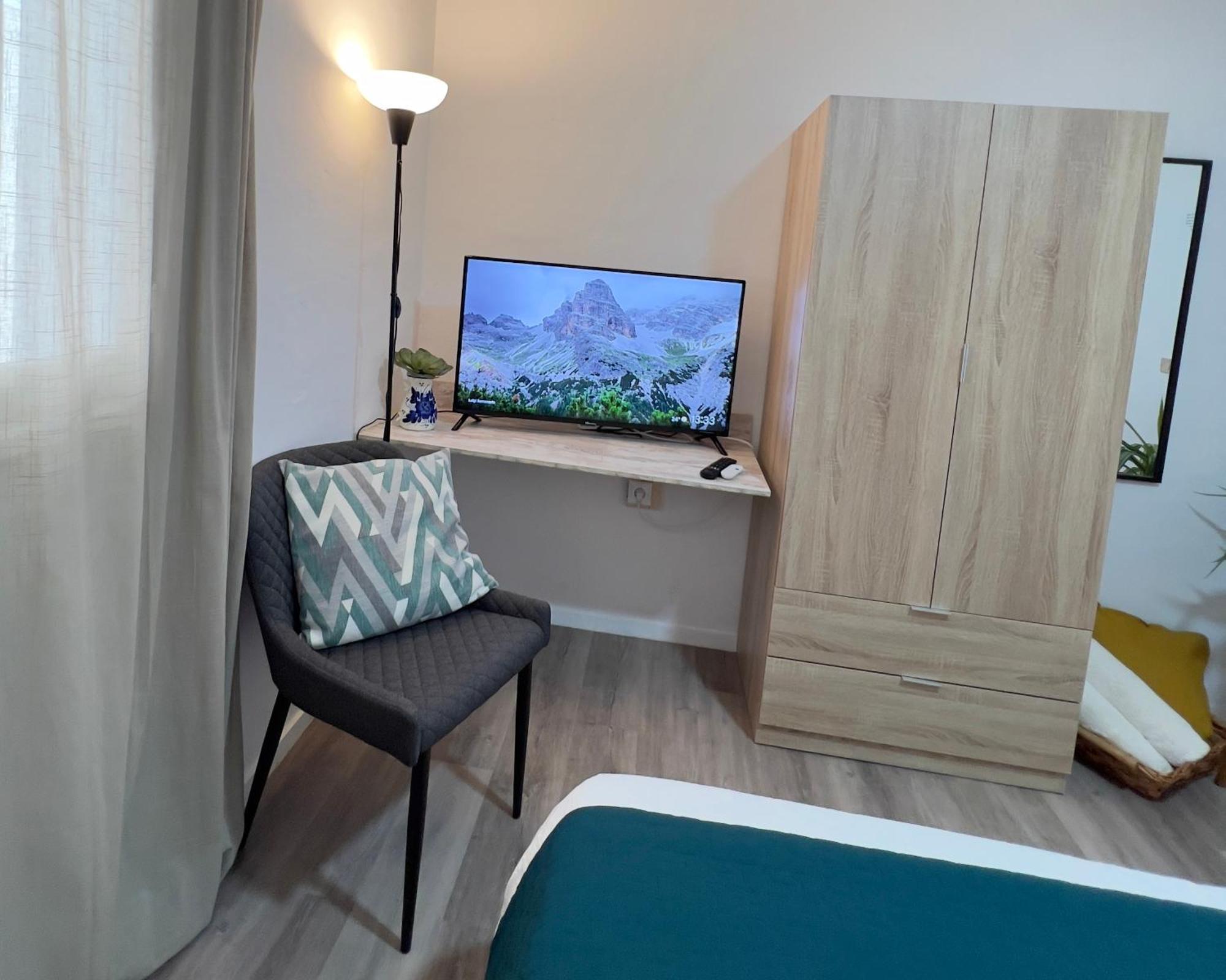 Alcamar Habitacion Privada Con Las Areas De Sala, Cocina Y Bano Que Se Comparten Cerca Al Mar! Alcalá la Real エクステリア 写真