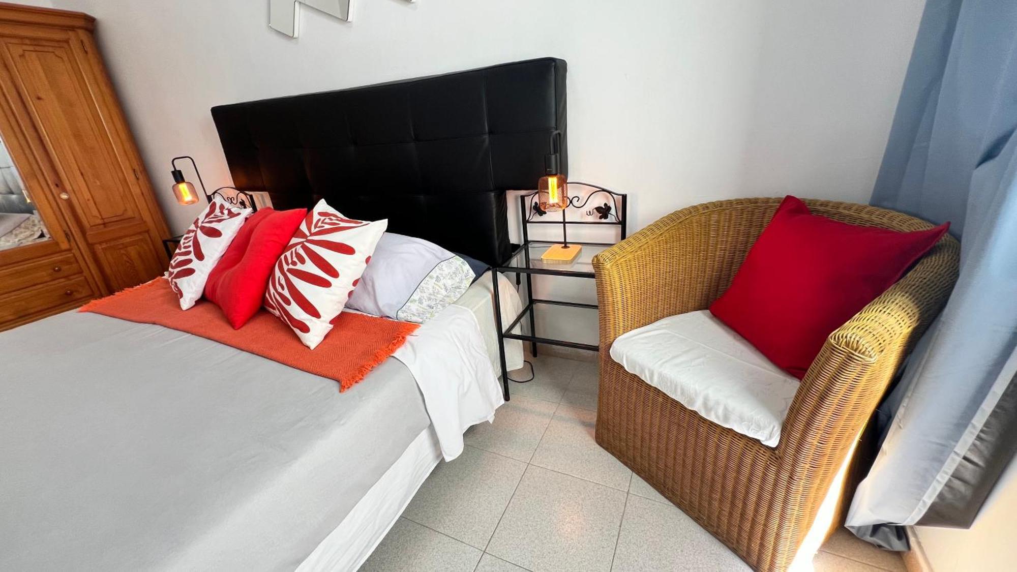 Alcamar Habitacion Privada Con Las Areas De Sala, Cocina Y Bano Que Se Comparten Cerca Al Mar! Alcalá la Real エクステリア 写真